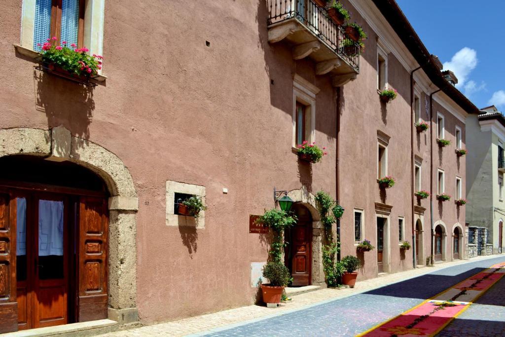 Hotel Alle Vecchie Arcate Pescasseroli Εξωτερικό φωτογραφία