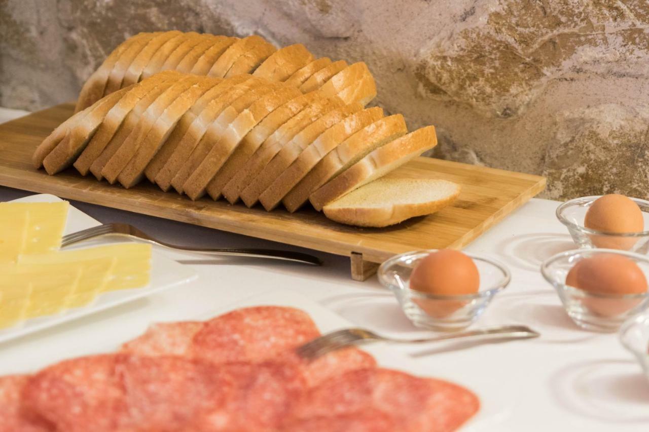 Hotel Alle Vecchie Arcate Pescasseroli Εξωτερικό φωτογραφία