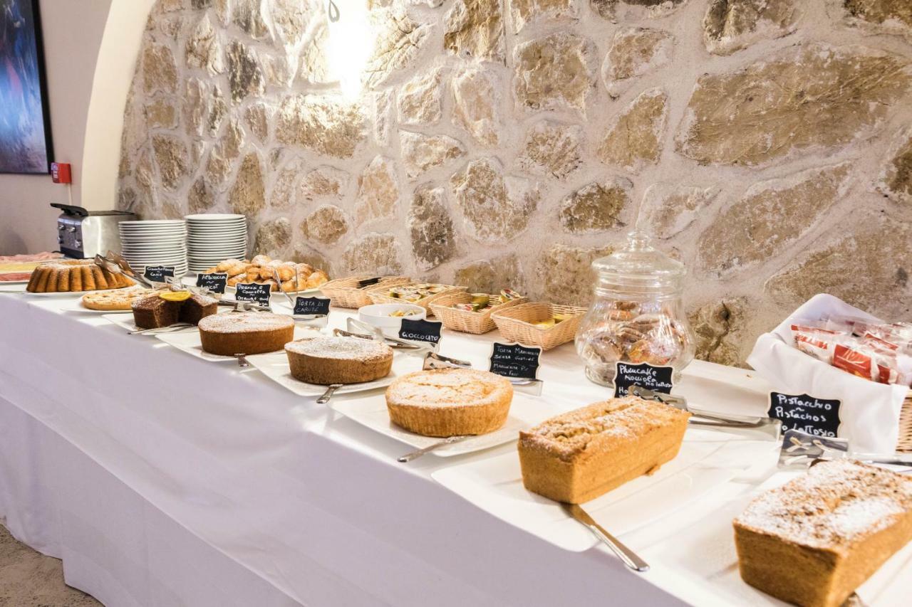 Hotel Alle Vecchie Arcate Pescasseroli Εξωτερικό φωτογραφία